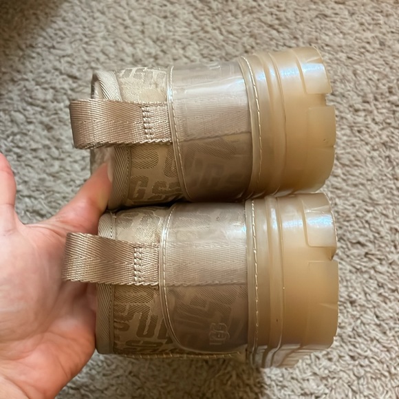 EUC UGG Classic Ultra Mini Monogram Ankle Boots Booties 9 - Picture 6 of 9